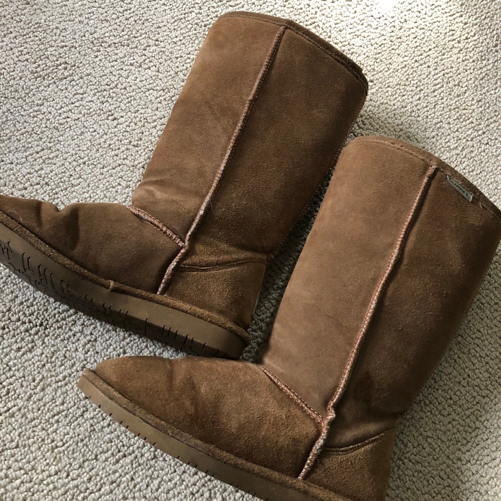 BearPaw Snow Resistant Boots